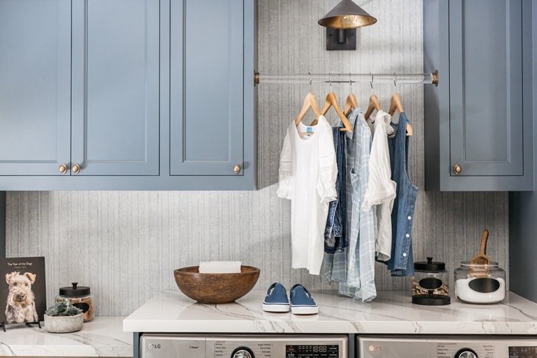 Pasadena Laundry Room Cabinet Design